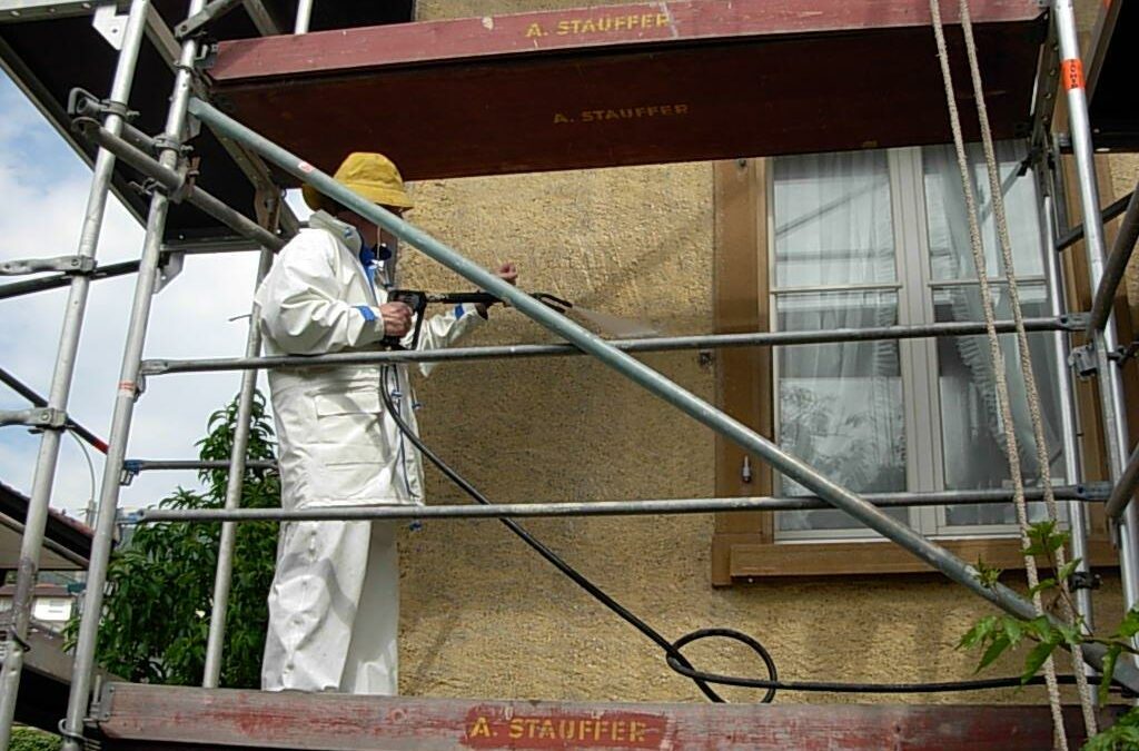 Lavage des façades à la pression d’eau chaude