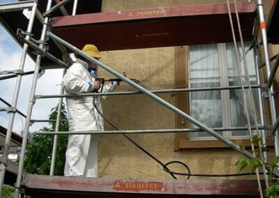 Lavage des façades à la pression d’eau chaude